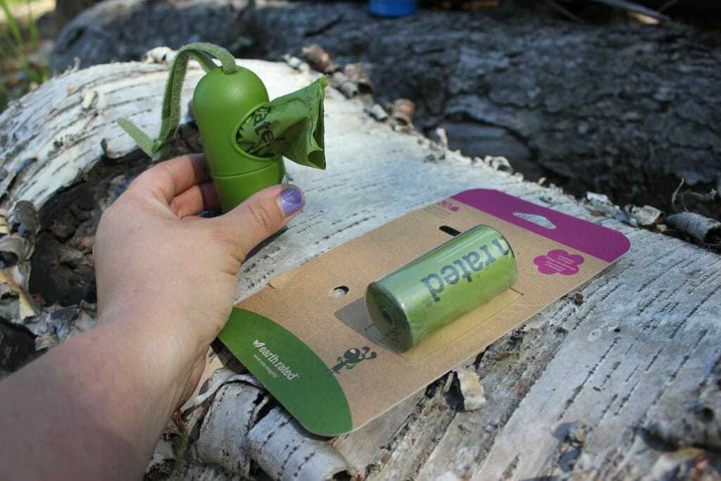 How to Find A Pooper Scooper You Love So Much You’ll Actually Pick Up Your Dog’s Poop 1 How to Find A Pooper Scooper You Love So Much You’ll Actually Pick Up Your Dog’s Poop 1