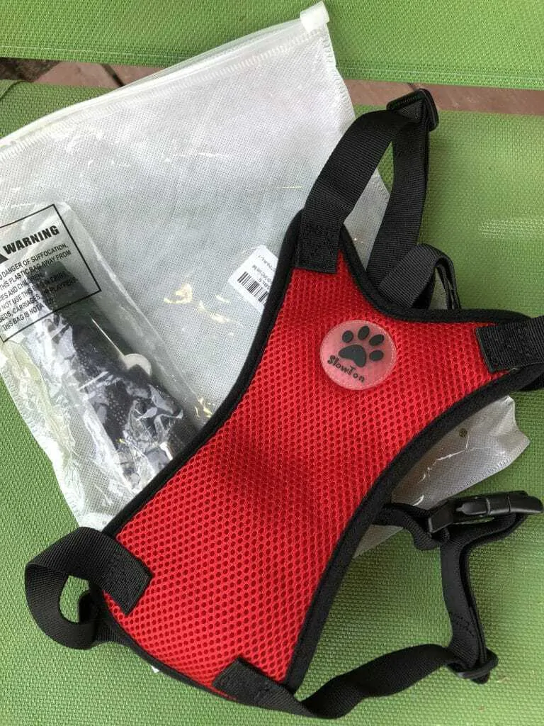 The Best Car Harness and Seat Belt for Your Dog 1