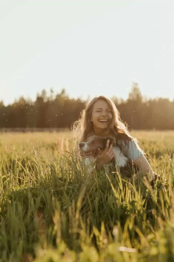 3 an English Shepherd with a young woman